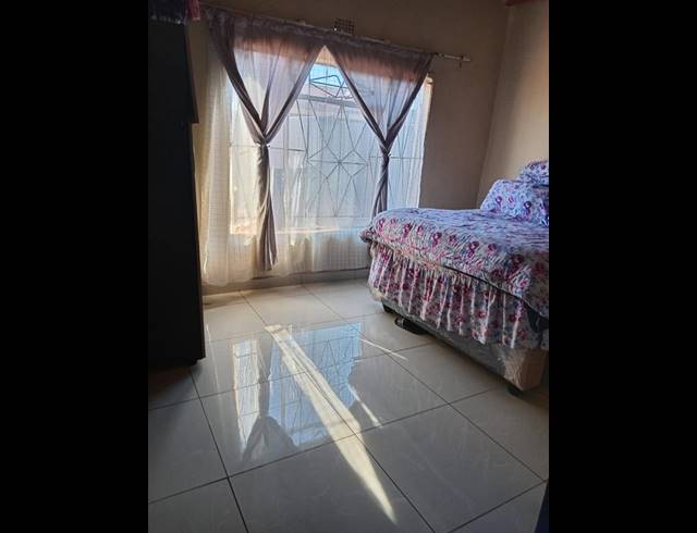 2 BEDROOM HOUSE FOR SALE IN KATLEHONG SOUTH